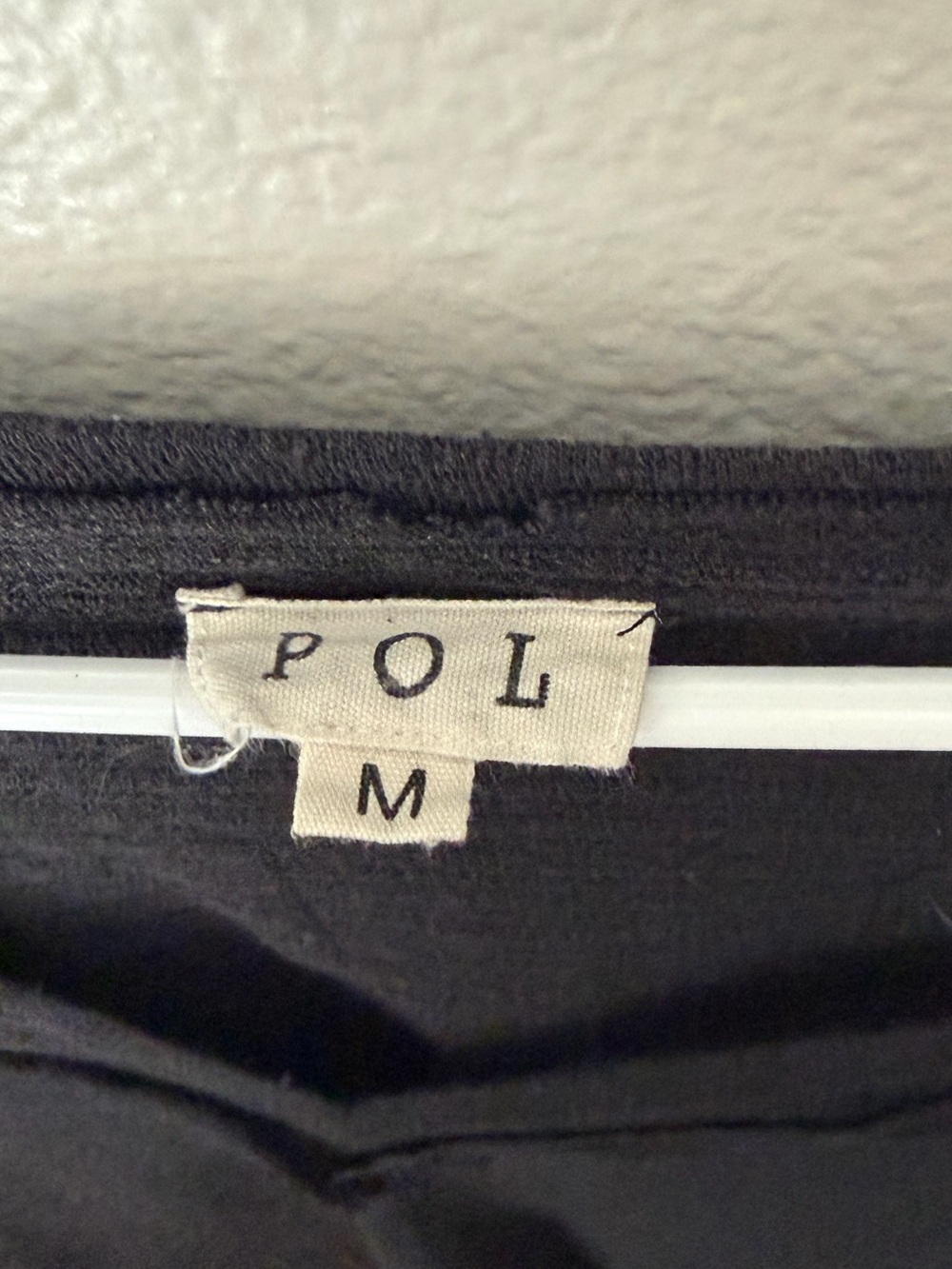 POL Relaxed Black V-Neck Long Sleeve Top M Transitional Layering Fall - Picture 3 of 5